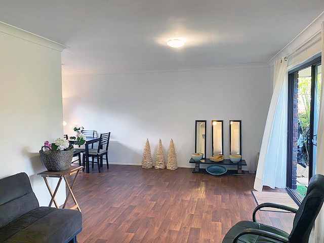 6 Otaki Rd, Yeronga, QLD 4104