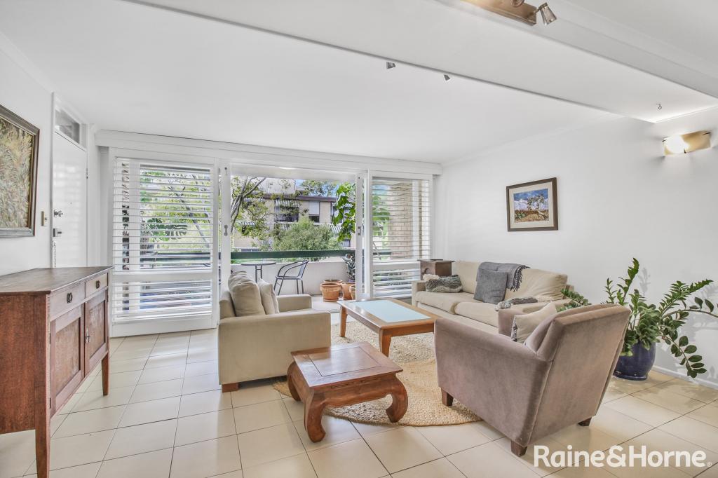2/11 Munro St, St Lucia, QLD 4067