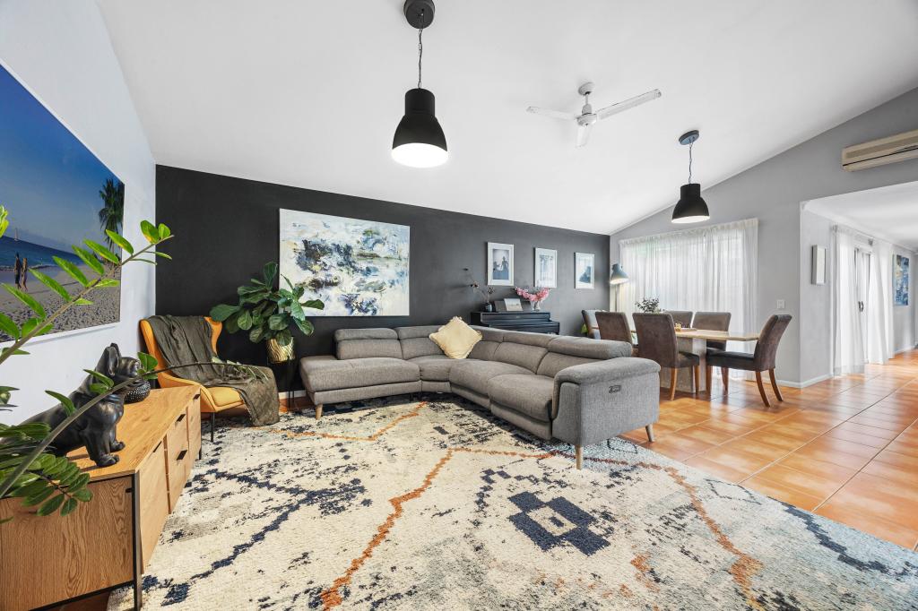 2 Bonaire Ct, Parrearra, QLD 4575