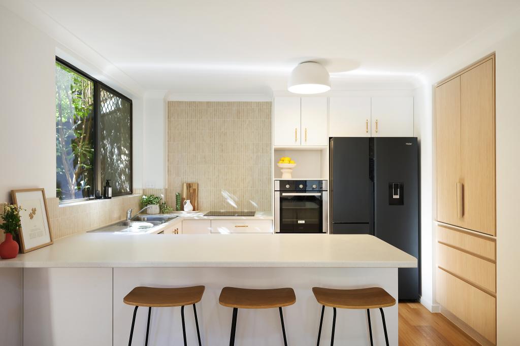 2/2325 Gold Coast Hwy, Mermaid Beach, QLD 4218