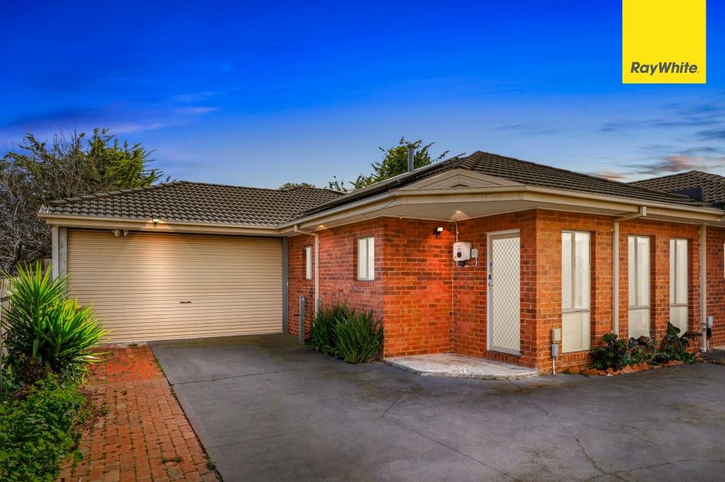 2/24 Henry St, Melton, VIC 3337