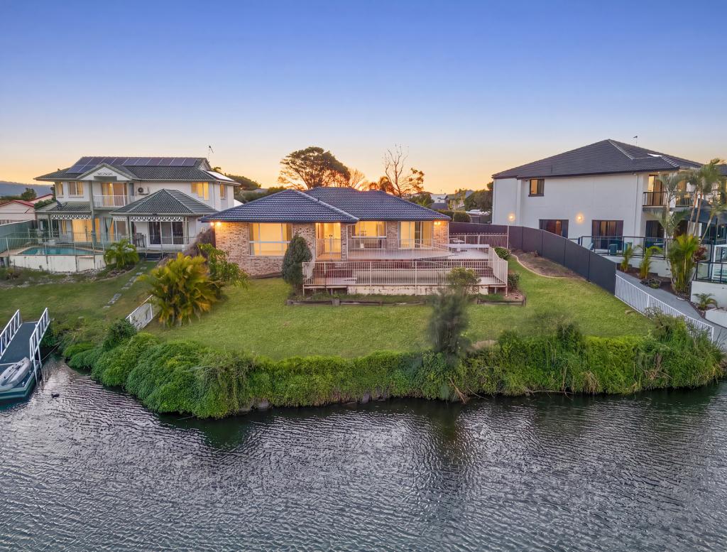 166 Port Jackson Bvd, Clear Island Waters, QLD 4226