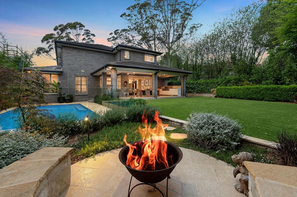 28 Fairlawn Ave, Turramurra, NSW 2074