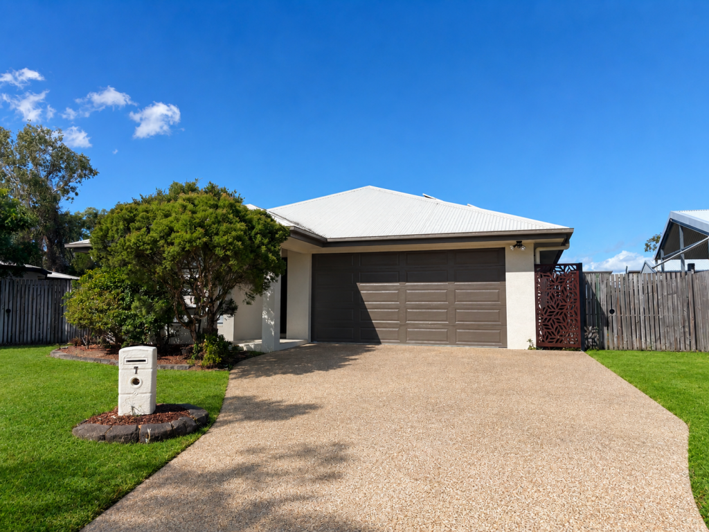 7 Charries St, Kelso, QLD 4815