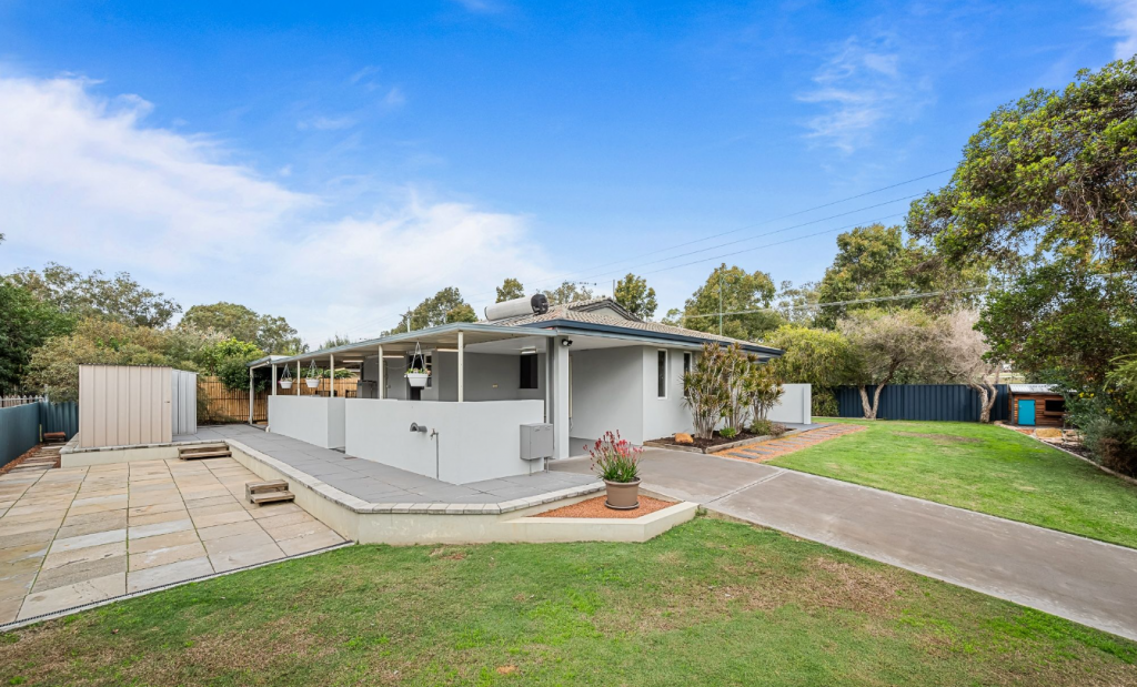8 Bretton Ct, Swan View, WA 6056