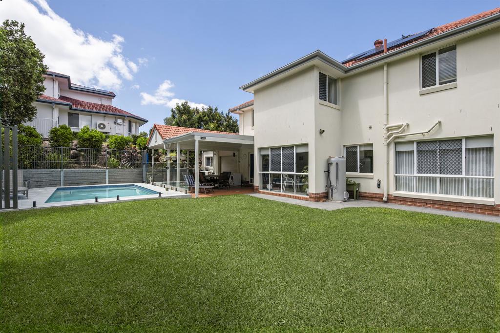 26 SHUTTLE PL, BRIDGEMAN DOWNS, QLD 4035
