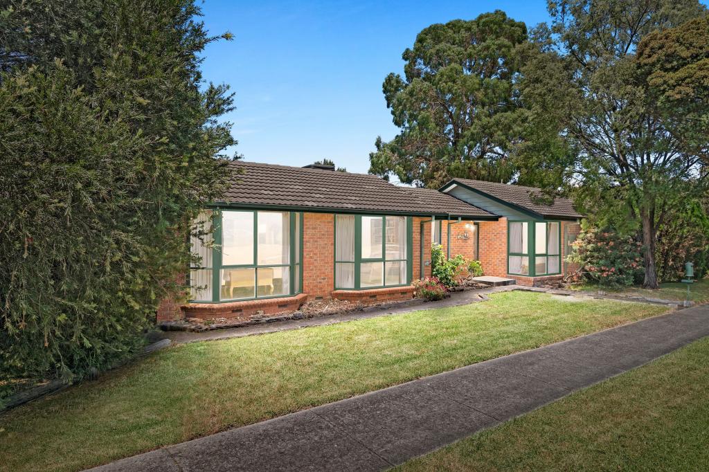 60 Landscape Dr, Mooroolbark, VIC 3138