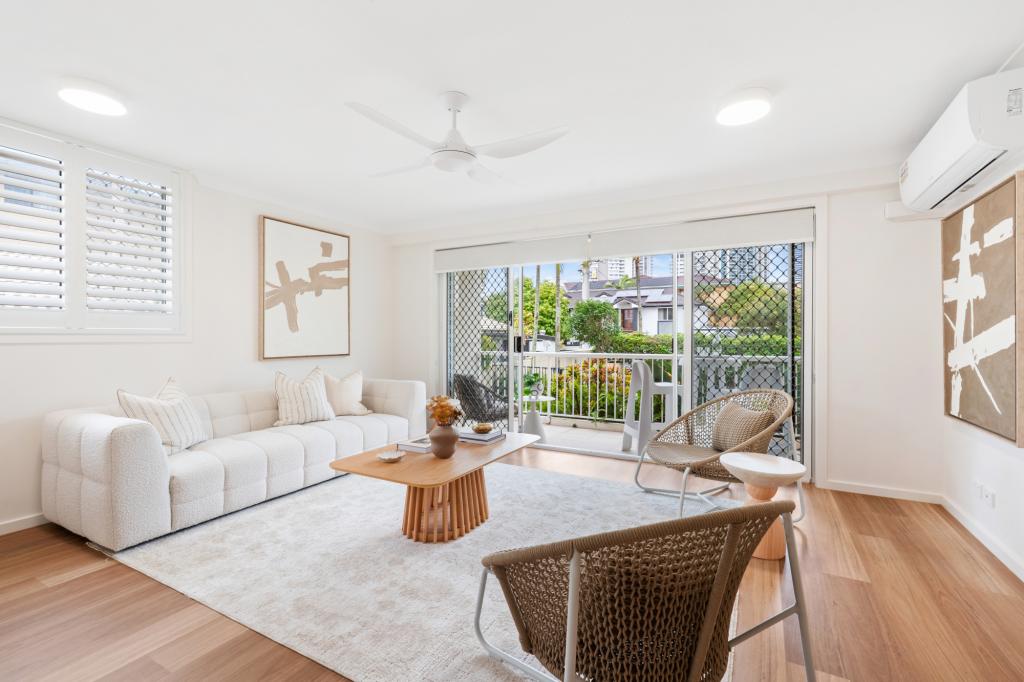 5/16 STANHILL DR, CHEVRON ISLAND, QLD 4217