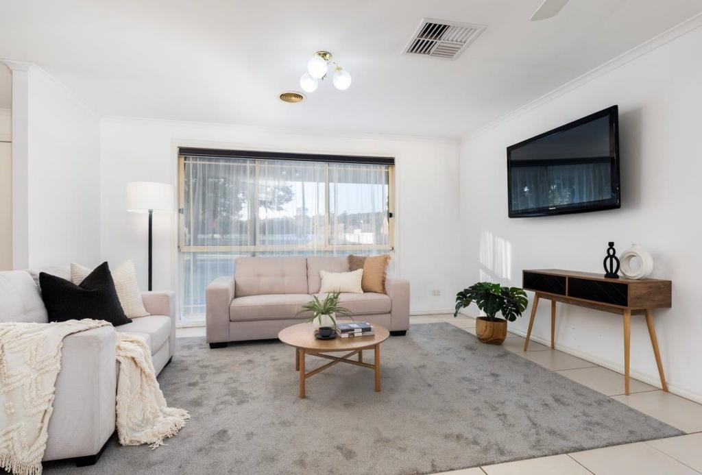 54 Saville Ave, Lavington, NSW 2641