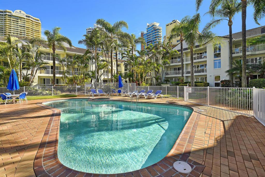 3/1 Cronin Ave, Main Beach, QLD 4217