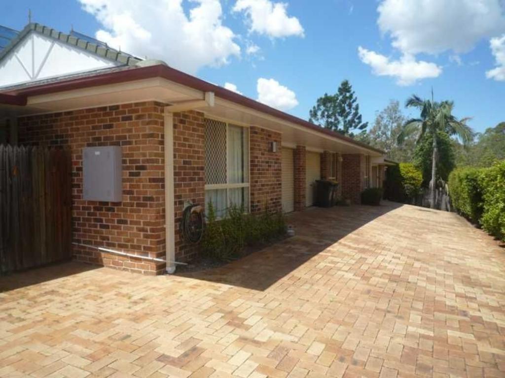 2/10 Rhodes St, Stafford, QLD 4053