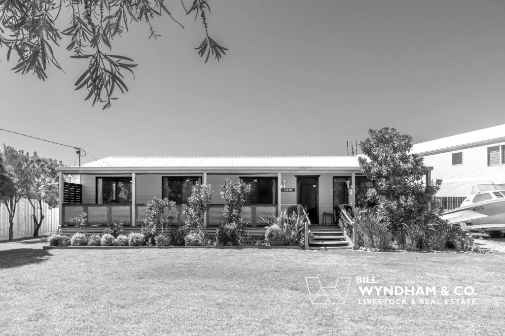 1 Linton Way, Metung, VIC 3904