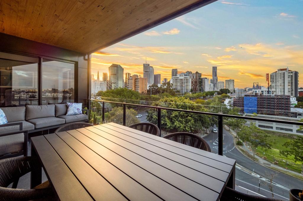 402/9 Lambert St, Kangaroo Point, QLD 4169
