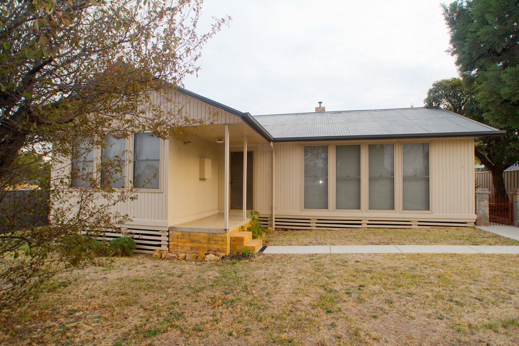 5 HOLMES RD, NORTH BENDIGO, VIC 3550