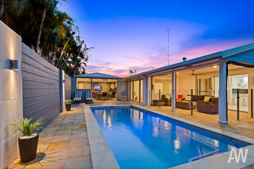 35 Brentwood Ave, Mooloolaba, QLD 4557