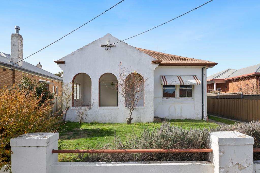 154 WOODWARD ST, ORANGE, NSW 2800