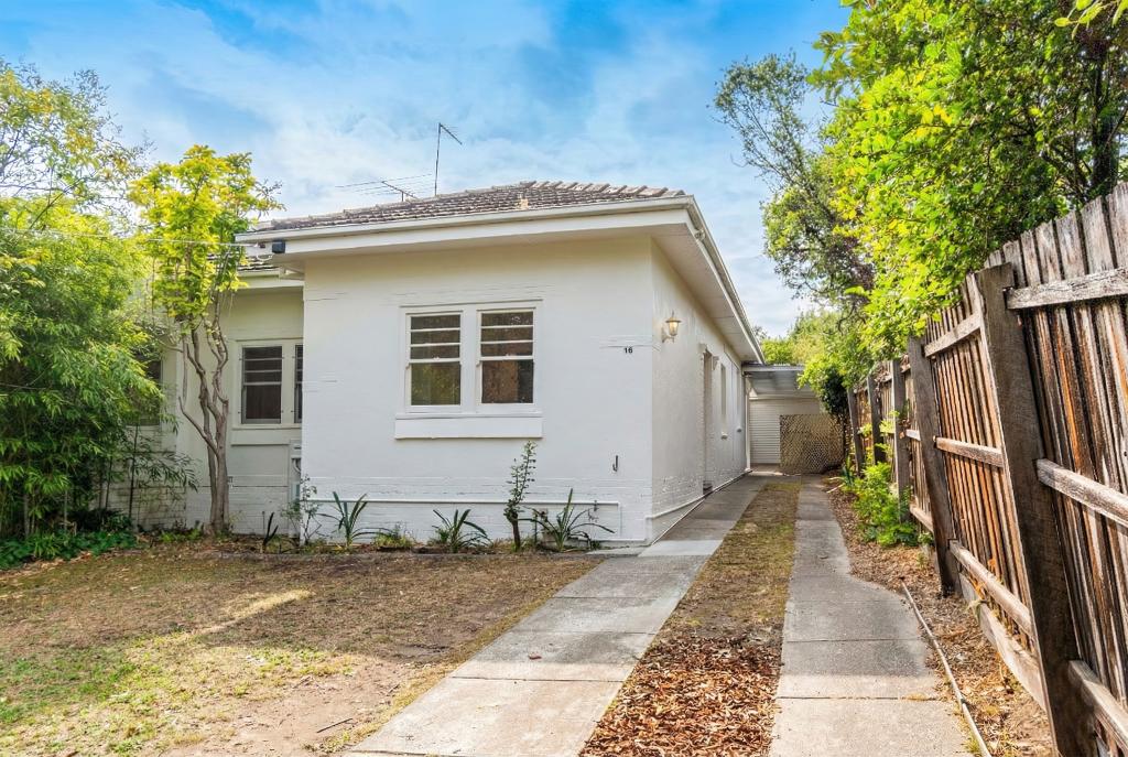 16 YERRIN ST, BALWYN, VIC 3103