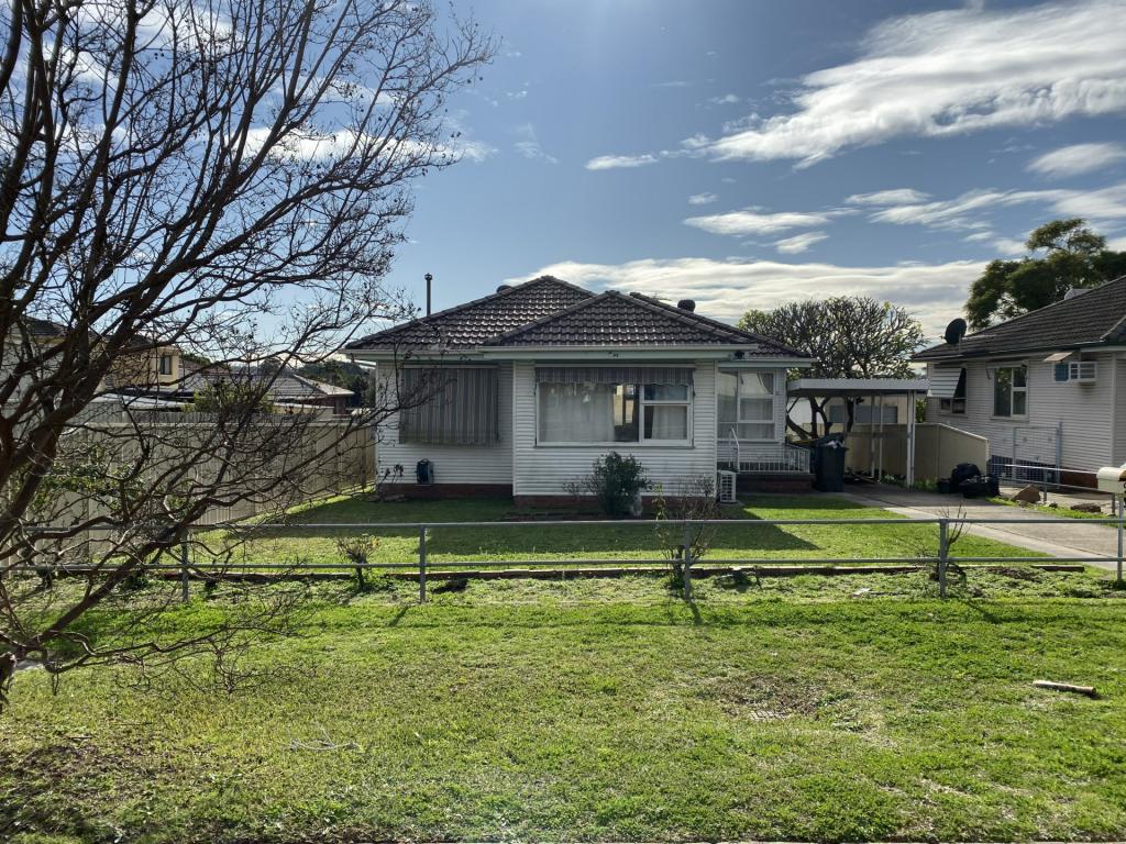 2 Lang St, Smithfield, NSW 2164