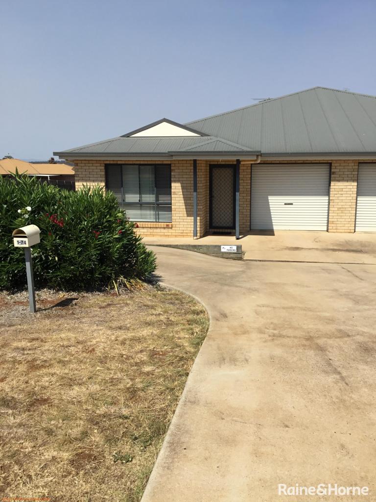 1&2/74 Windsor Cir, Kingaroy, QLD 4610