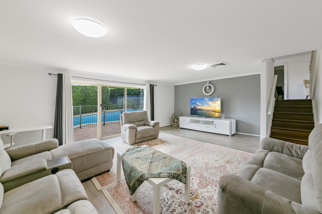 9 Phoenix Cl, Castle Hill, NSW 2154