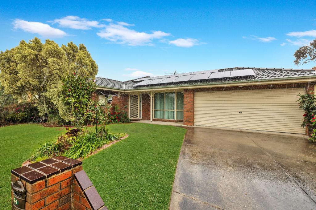 24 Thomas Pl, Pakenham, VIC 3810