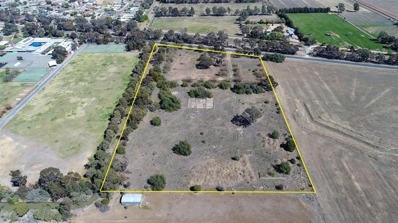136 Tocumwal Rd, Numurkah, VIC 3636