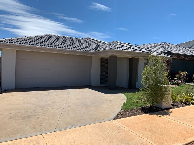 14 Lores Dr, Brookfield, VIC 3338