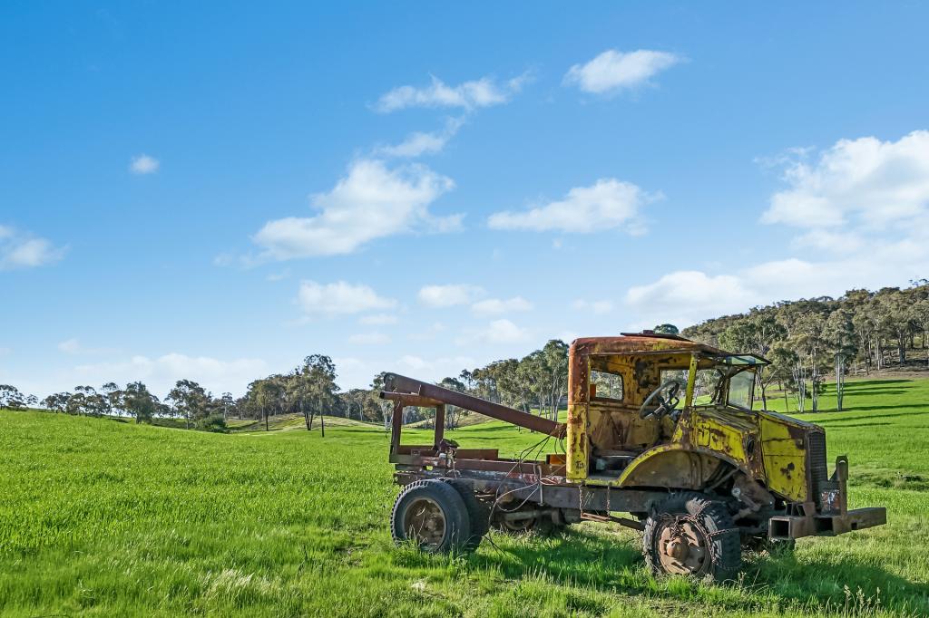 Burrendong Way, Orange, NSW 2800