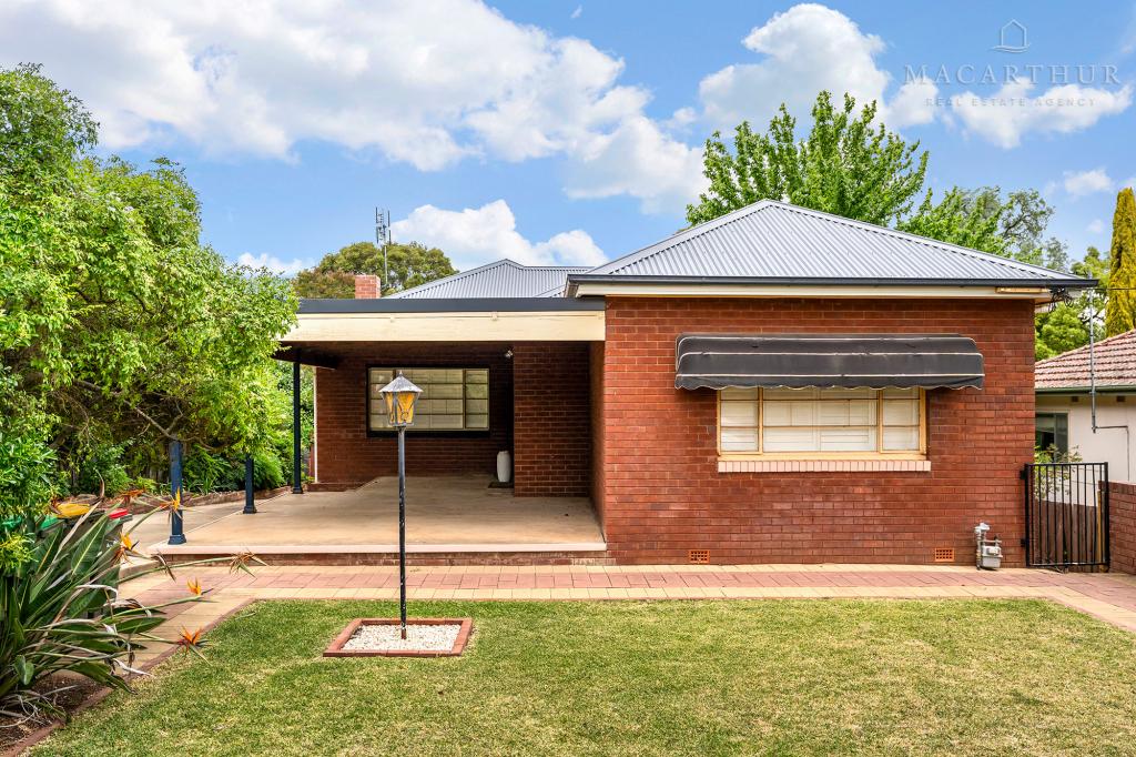 14 Sunshine Ave, Turvey Park, NSW 2650