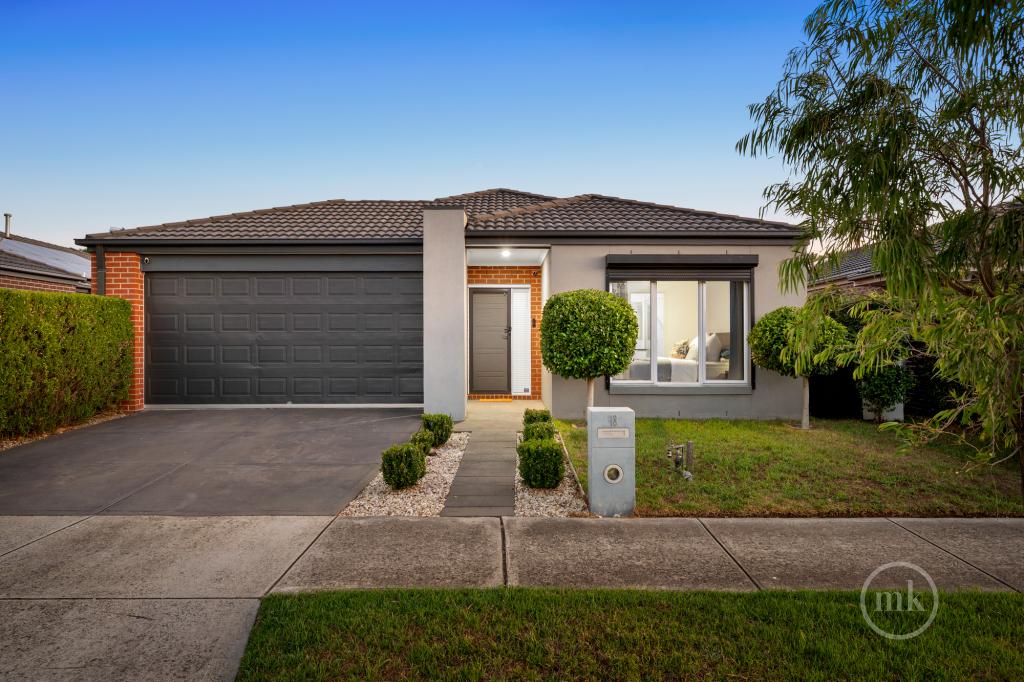 18 Starboard Dr, Doreen, VIC 3754