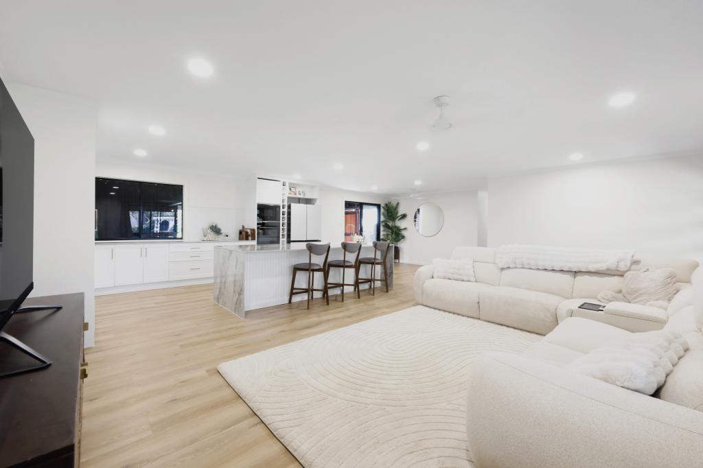213 Shoal Point Rd, Bucasia, QLD 4750