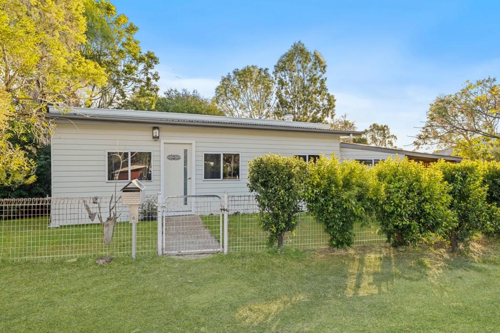 6 Coronation Dr, Mount Morgan, QLD 4714