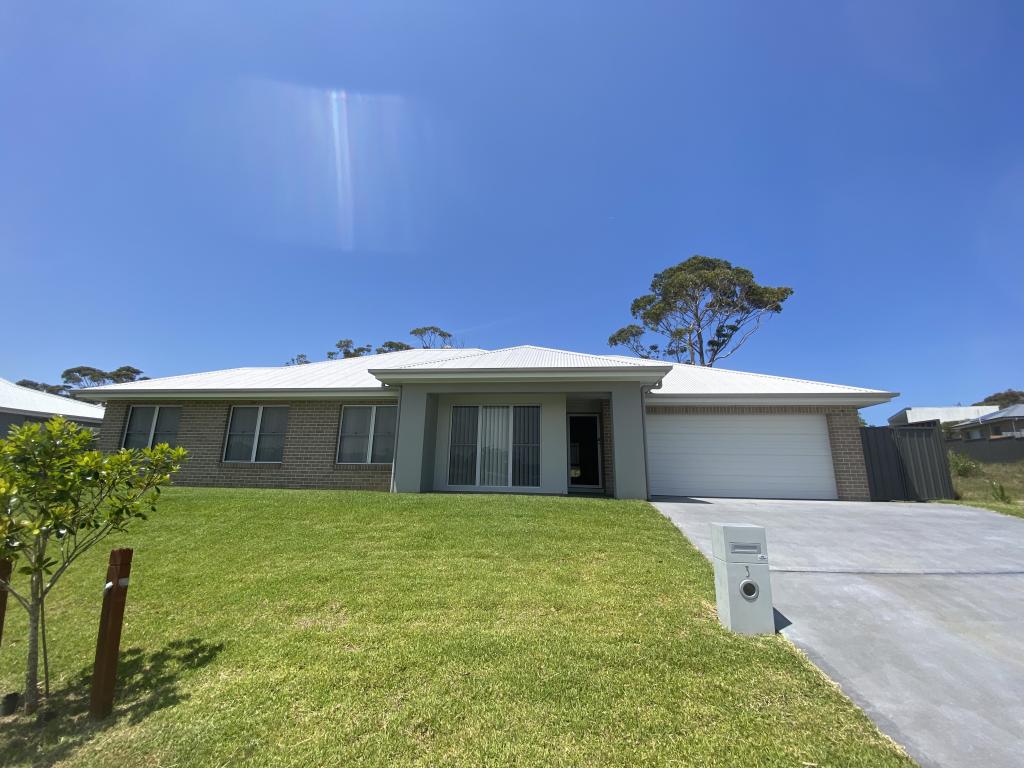 3 Galiga Cres, Dolphin Point, NSW 2539