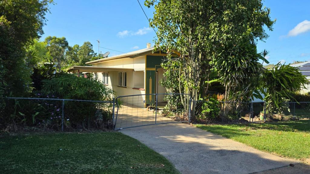 8 Bridge St, Gayndah, QLD 4625