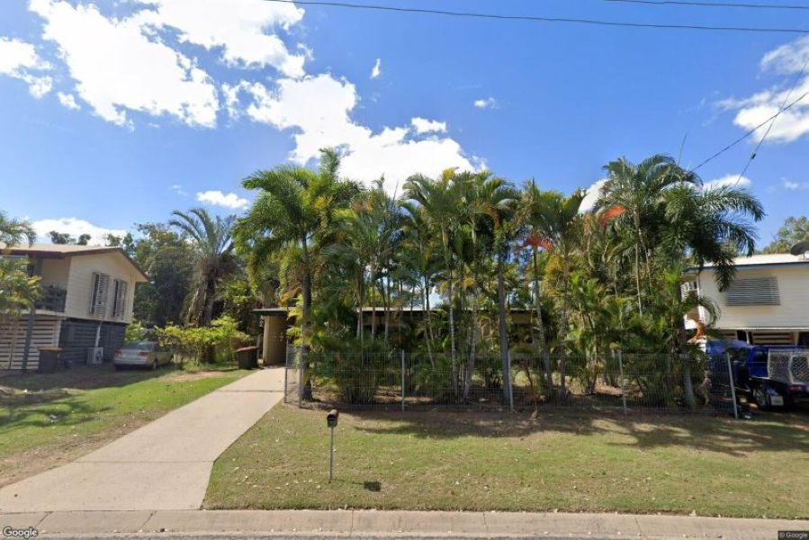 21 Goolagong Cres, Moranbah, QLD 4744