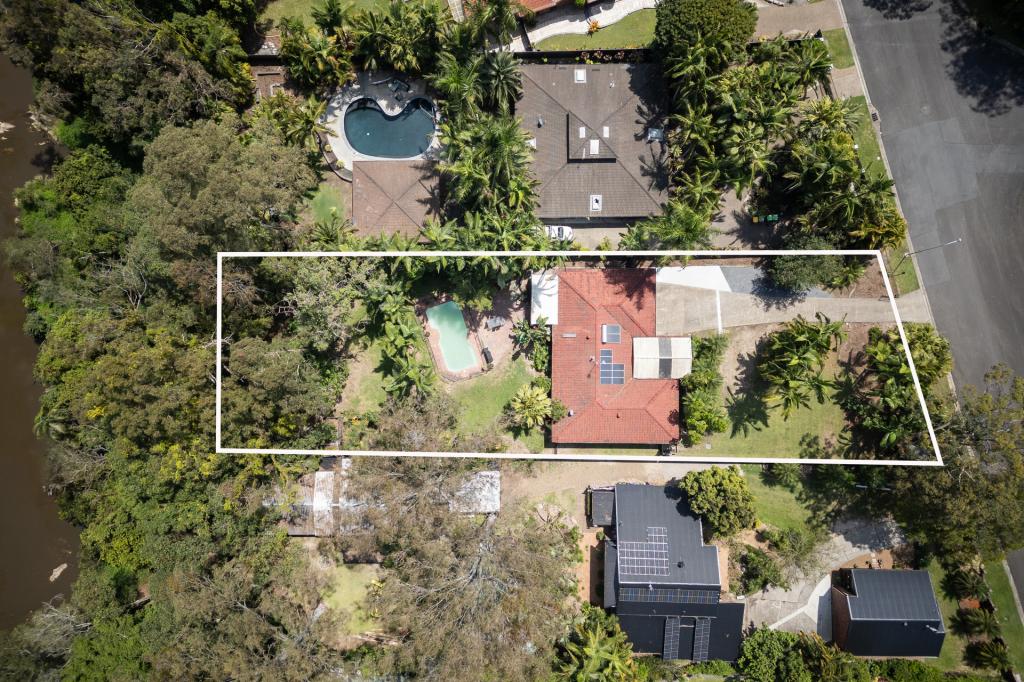 18 Yarraowee Dr, Nerang, QLD 4211