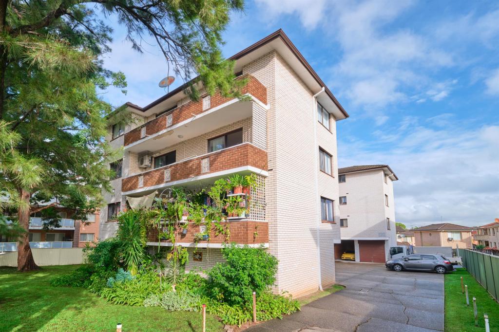 9/11-13 HARDY ST, FAIRFIELD, NSW 2165