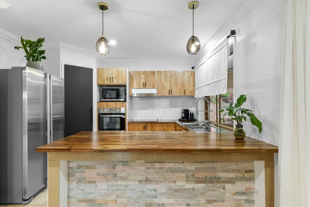 56 Mclaren Rd, Nerang, QLD 4211