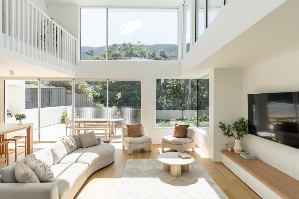 684b Lawrence Hargrave Dr, Coledale, NSW 2515