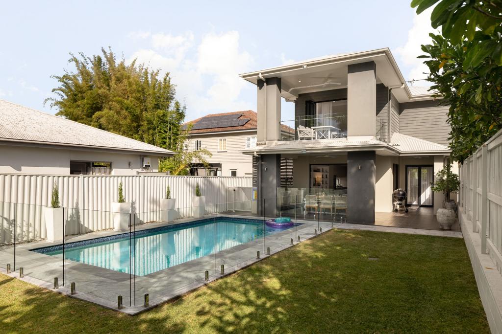 6 Eveleigh St, Wooloowin, QLD 4030