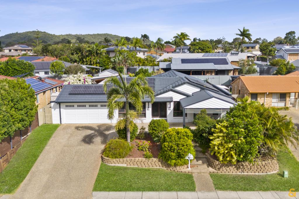 149 Meadowlands Rd, Carindale, QLD 4152