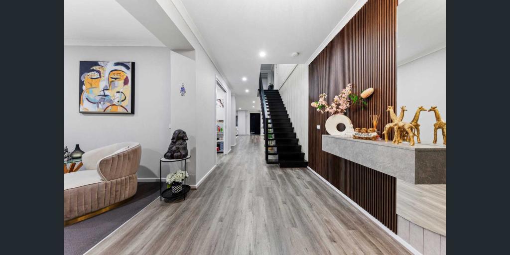 18 Balaton Dr, Pakenham, VIC 3810