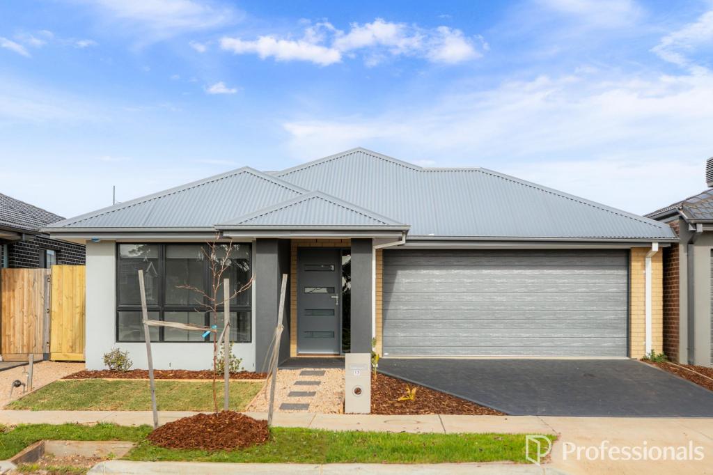 17 Curtin Dr, Deanside, VIC 3336
