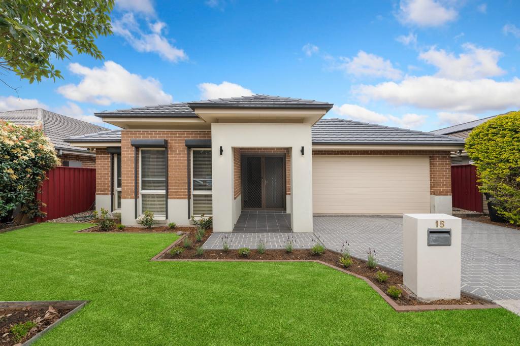 15 Christiansen Bvd, Moorebank, NSW 2170