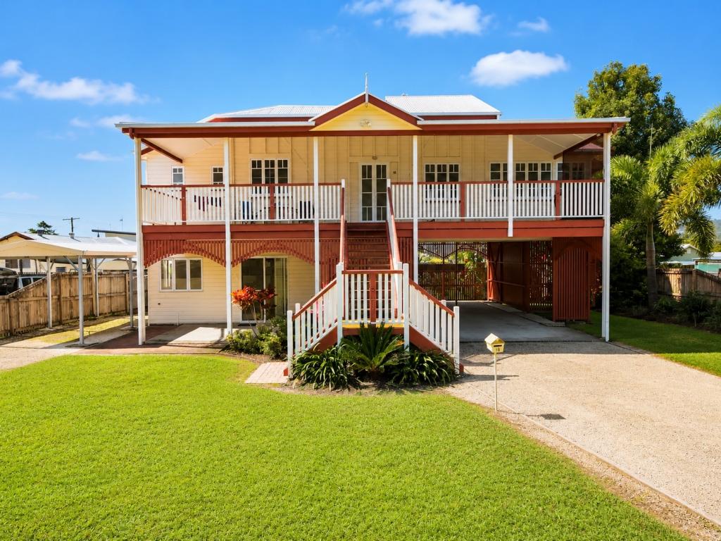 18 Bryant St, Tully, QLD 4854