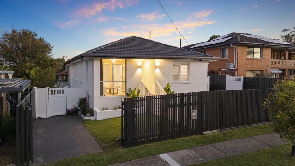 22 Eastbourne St, Chermside West, QLD 4032