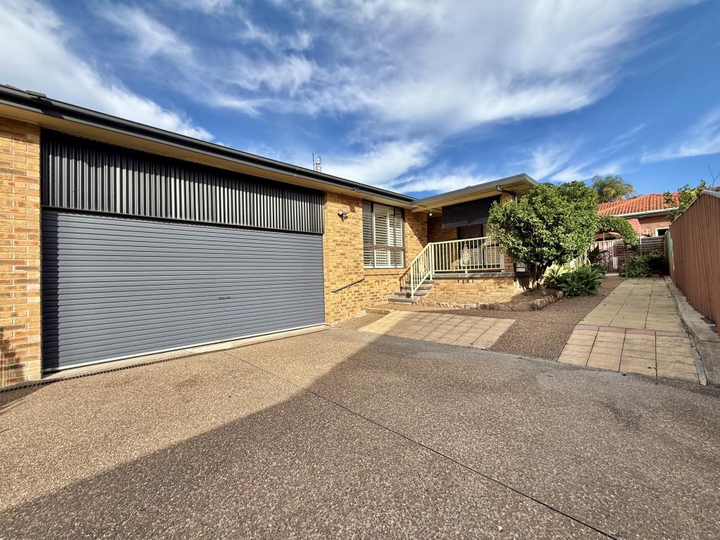 16 Cromdale Pde, Maryland, NSW 2287