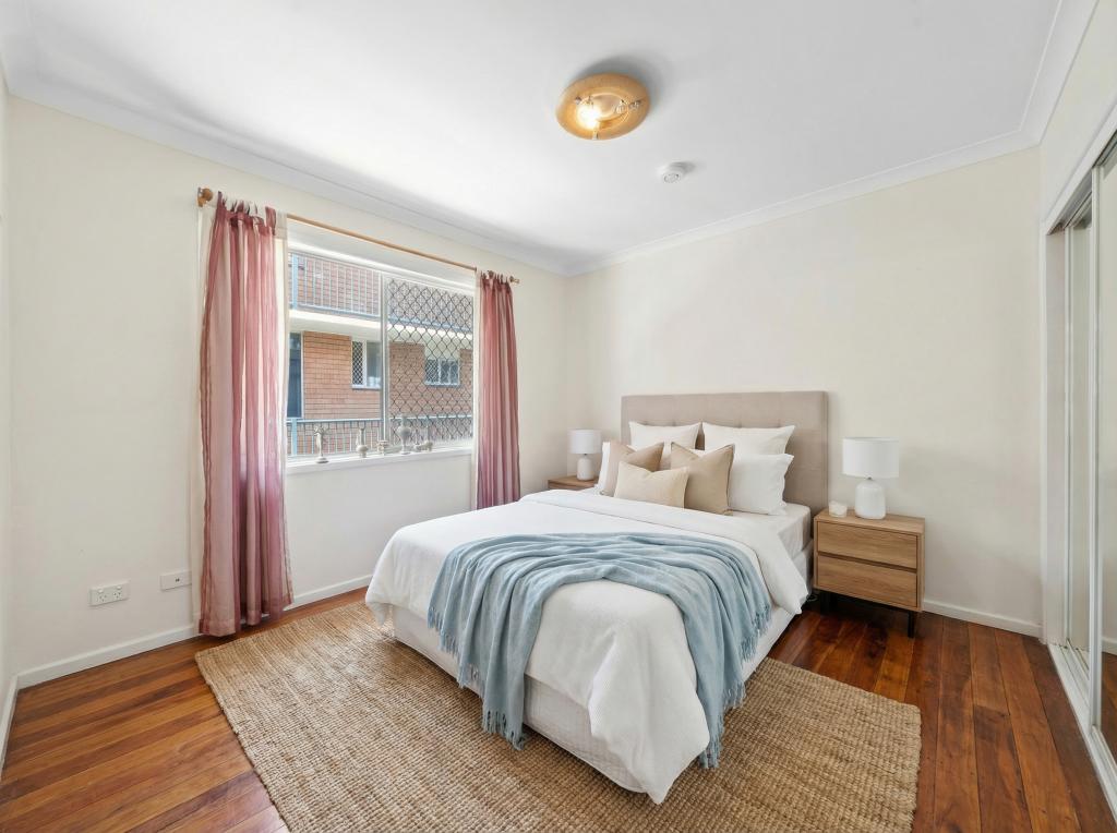 4/19 Darrambal St, Chevron Island, QLD 4217