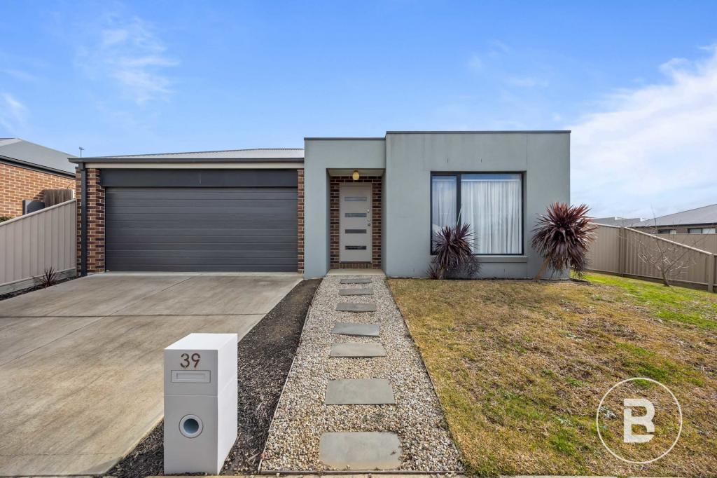 39 Royal York Rd, Winter Valley, VIC 3358