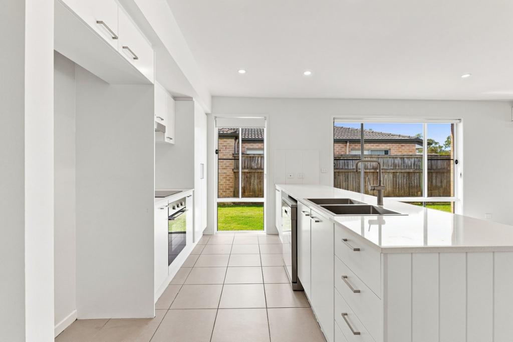7 Feltham Cct, Burpengary East, QLD 4505